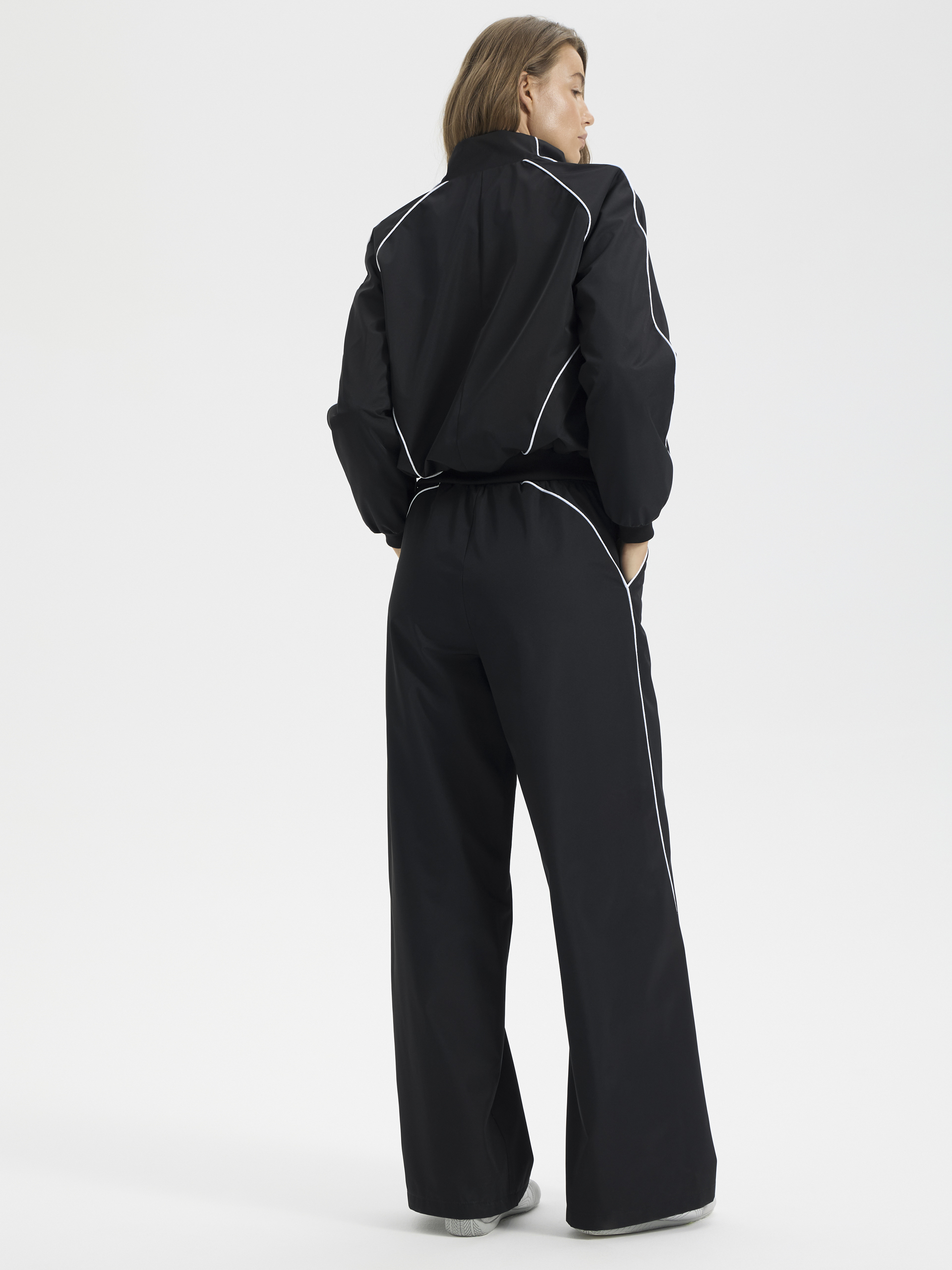 Брюки спортивные с кантом